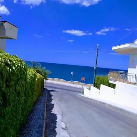 Villetta Il Lentisco * ナルド