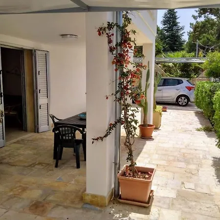 Villetta Il Lentisco * ナルド